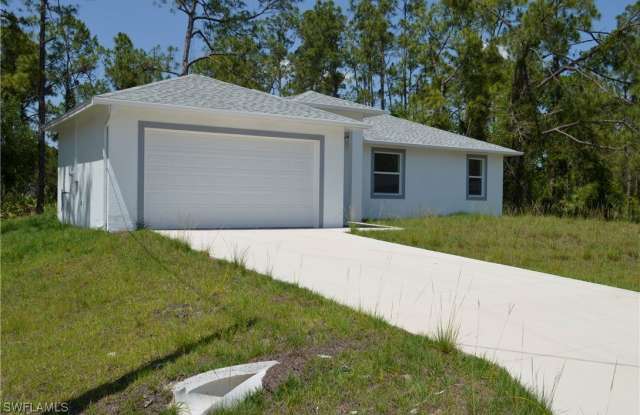 2610 34th Street W photos photos