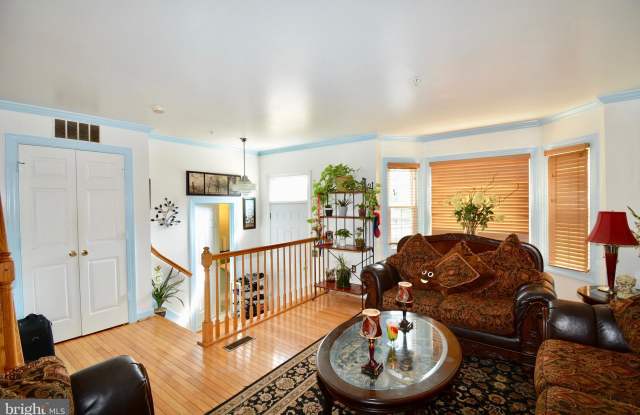 6223 SQUIRES HILL DRIVE Gallery 4