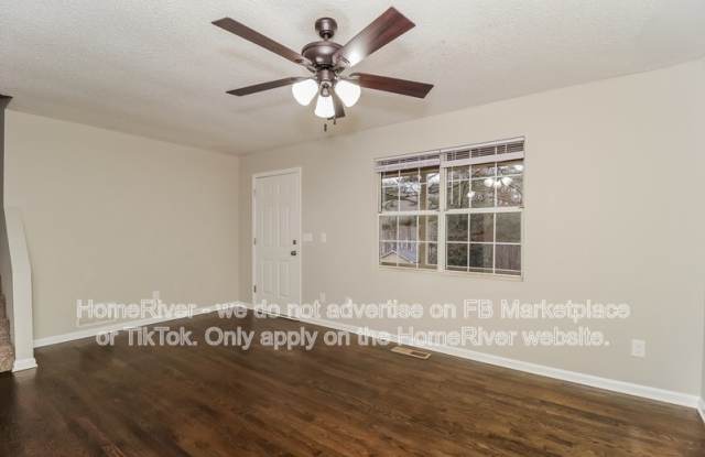 555 Browning Cir Gallery 2