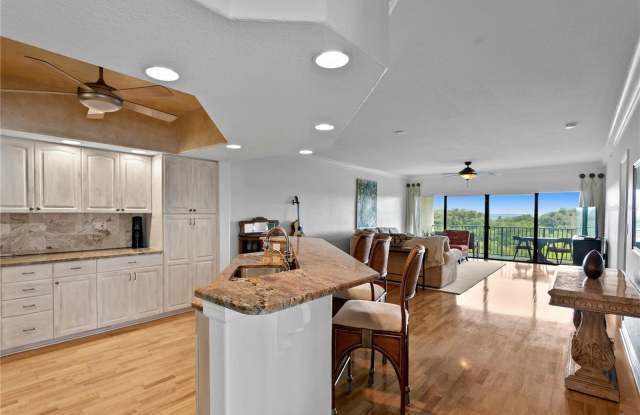 1695 PINELLAS BAYWAY S Gallery 4