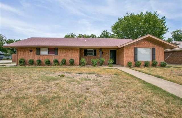 440 Crestwood Terrace Gallery 4