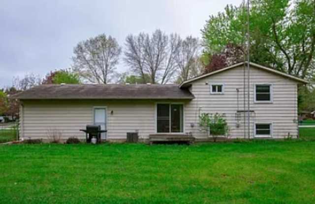 24425 Rolling Oak Dr Gallery 3