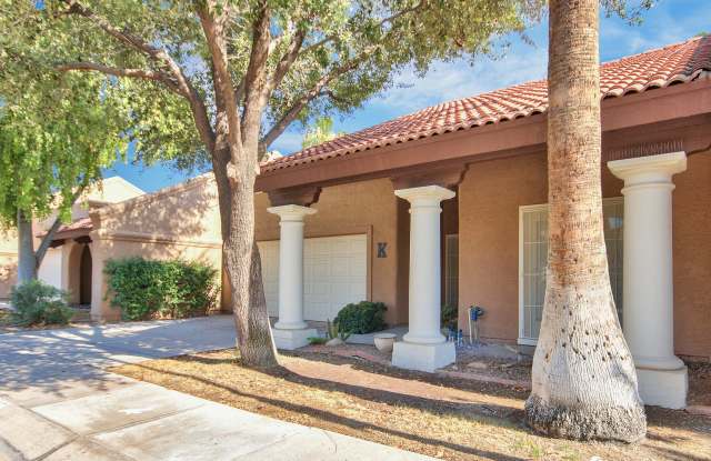 7837 E CORONADO Road Gallery 2