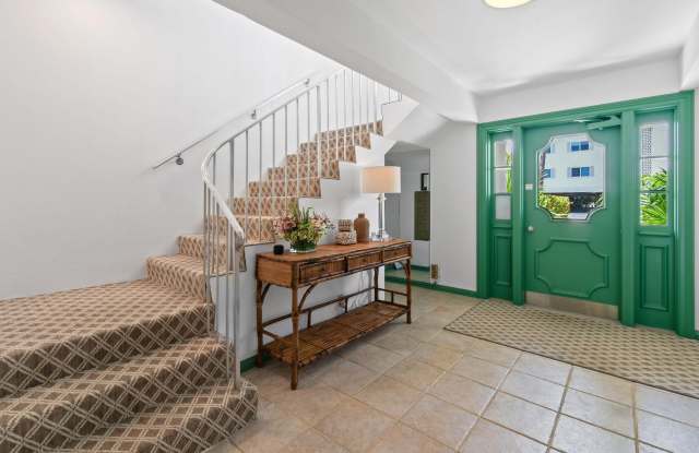 226 Brazilian Avenue Gallery 4