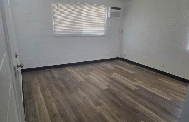1919 W Colter Street A-02 Gallery 4