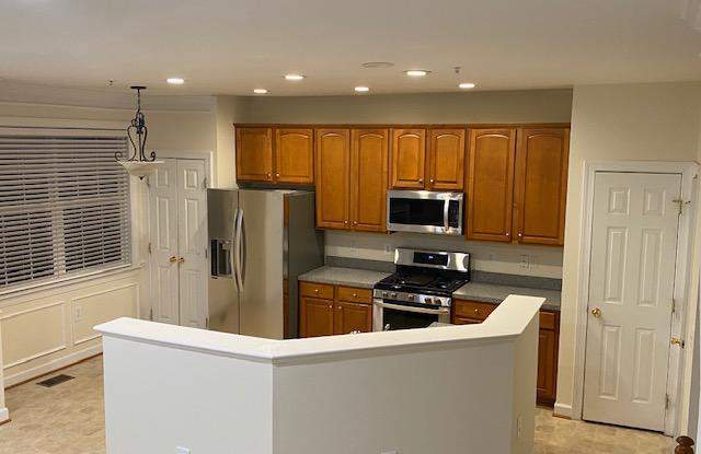 2470 CURIE CT #16 Gallery 4