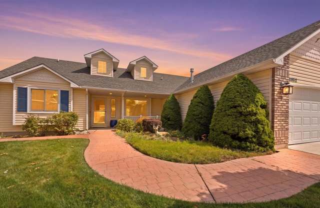 3 bedroom in Meridian Gallery 3