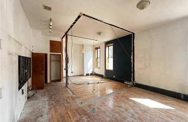 364 Hooper Street Gallery 3
