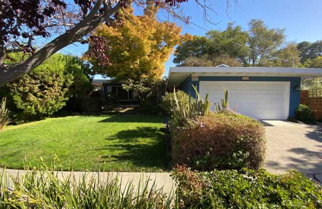 3 Bed 2 Bath Single Family Home In Hayward photos photos 3 Bed 2 Bath Single Family Home In Hayward photos photos