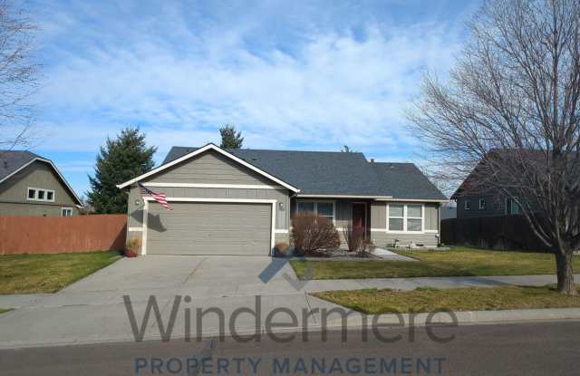 900 Hedine Rd photos photos