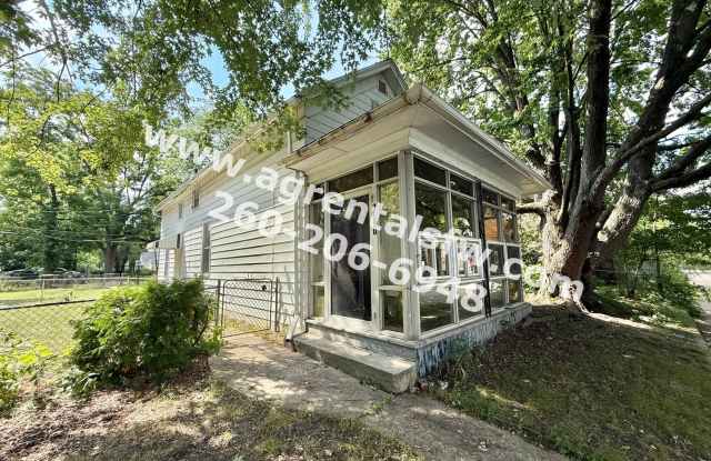 1307 Barthold St Fort Wayne, IN 46808 photos photos