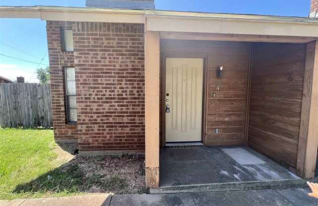 4501 MISTLETOE DRIVE - 4501 Mistletoe Drive, Wichita Falls, TX 76310