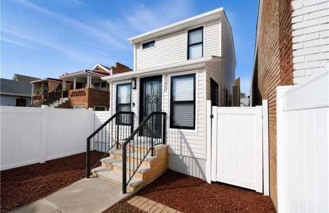 2171 Hendrickson Street photos photos