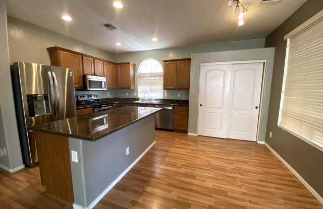 3886 S CRICKET Drive Gallery 3