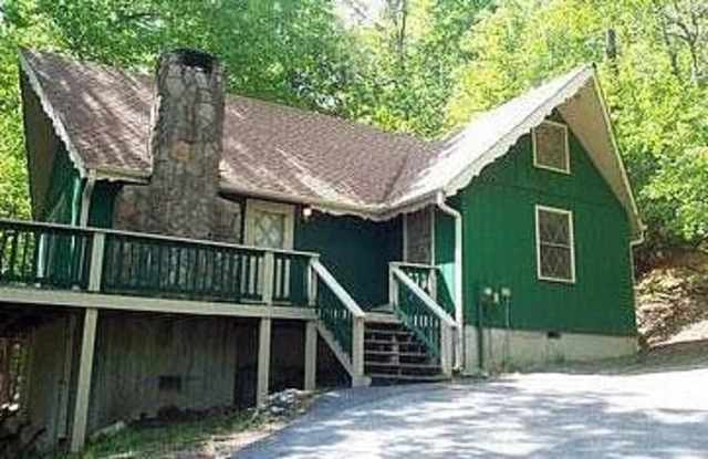 211 Chalet Village Dr photos photos