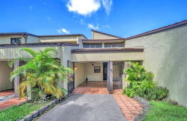 3825 Estepona Ave photos photos