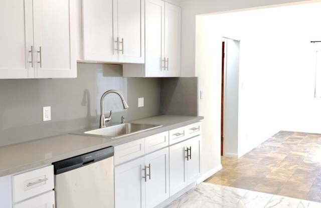 Beautiful 3 Bed + 2 Bath + Den/Office + Backyard photos photos