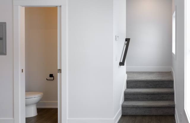 345 Cummings Avenue NW Gallery 4