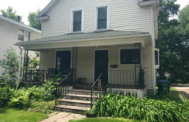 4-Bedroom House Close to U of M Campus - 1087 15th Avenue Southeast, Minneapolis, MN 55414