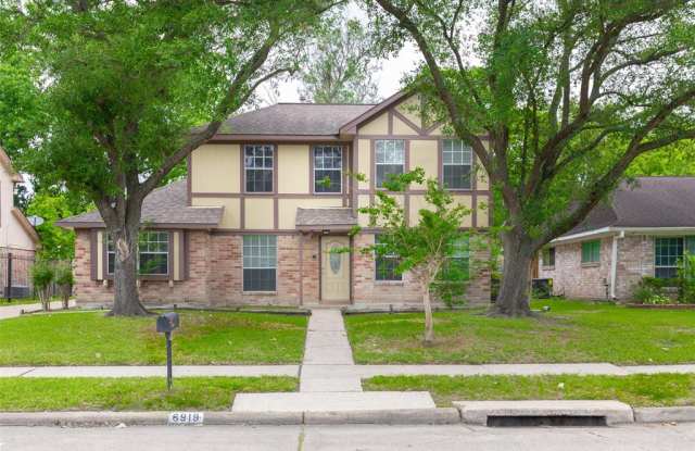 6919 La Puente Drive - 6919 La Puente Drive, Mission Bend, TX 77083