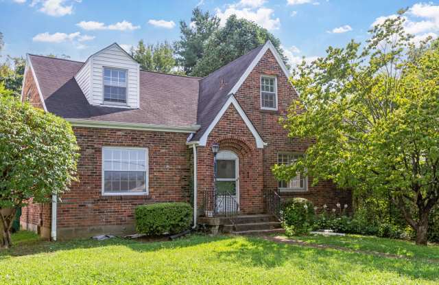 Cottage-Style Home Near Belmont with Garage and Basement photos photos