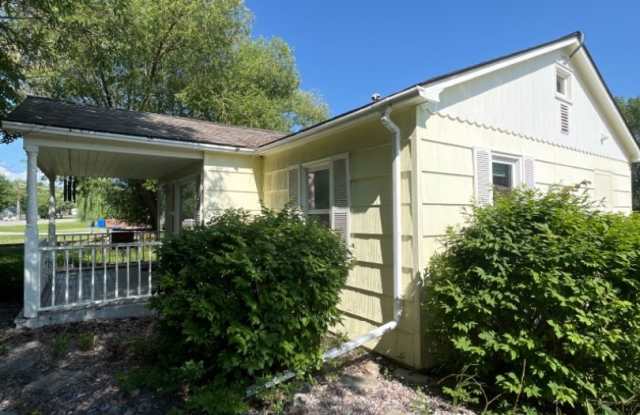3 Bed - 2 Bath - Garage - 6900 Mullan Way, Missoula County, MT 59808