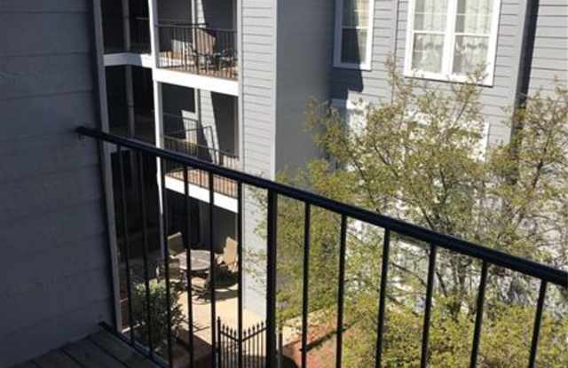422 Granville Court Gallery 4