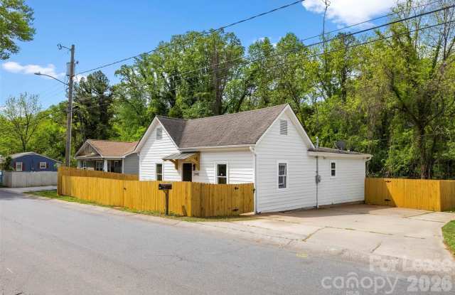2942 Reid Avenue photos photos