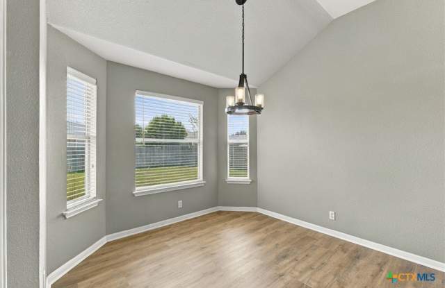 100 Lightfoot Court Gallery 4