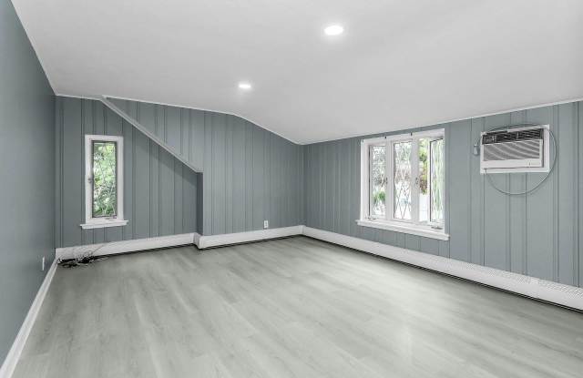 95 E Shore Drive - 95 East Shore Drive, East Massapequa, NY 11758