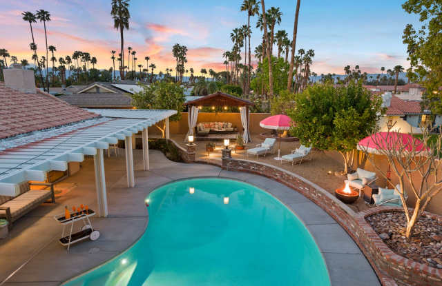 The Fig Ranch - Pool, Jacuzzi & Private Backyard! (Monthly Only - No Long Term) Gallery 4