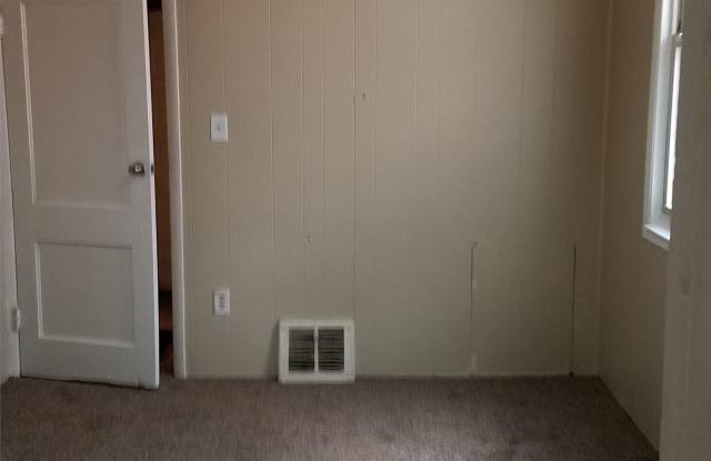 2025 Spruce Ave Gallery 3
