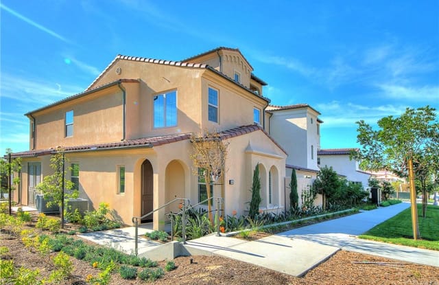 86 Outwest - 86 Outwest, Irvine, CA 92618