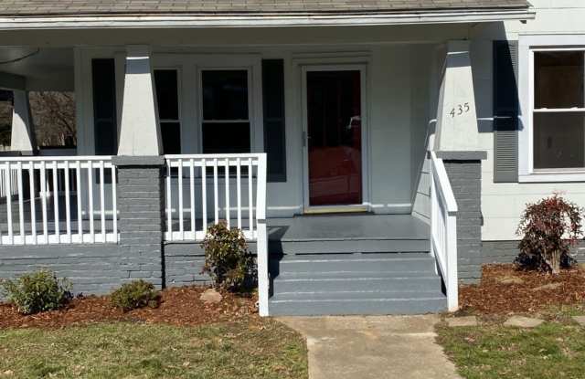 Two bedroom, one bath home is South Knoxville photos photos