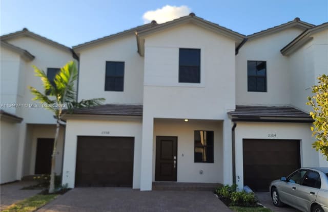 23518 SW 129th Ave - 23518 Southwest 129th Path, Princeton, FL 33032