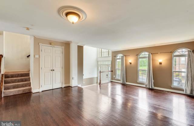 21242 MILLWOOD SQUARE Gallery 2