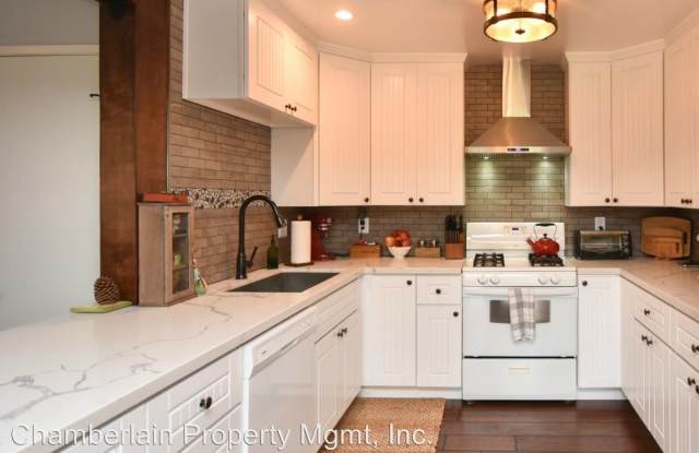 943 Marlin Drive - 943 Marlin Drive, Vista, CA 92084