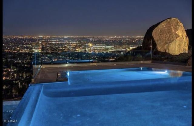 6010 E CHOLLA Lane Gallery 3