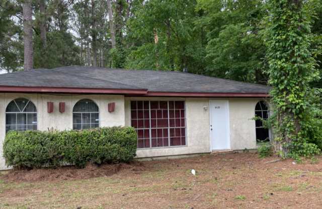 Voucher’s Welcome! 3 Bedroom 2 Full Bath photos photos