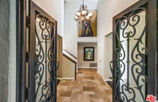 2460 JUPITER Drive Gallery 2