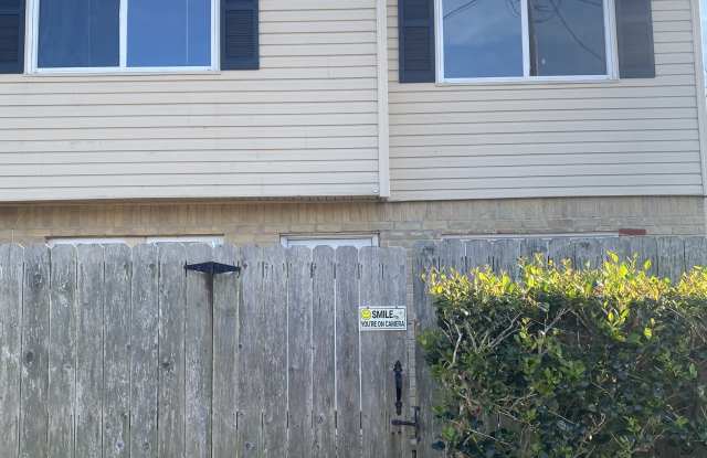 992 Park Meadow Drive - 1 photos photos