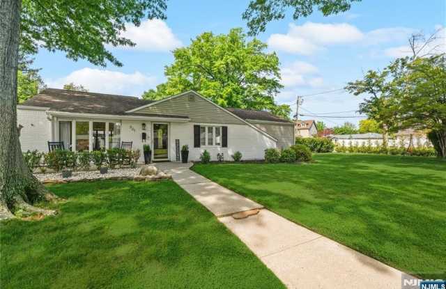 231 Beech Drive photos photos