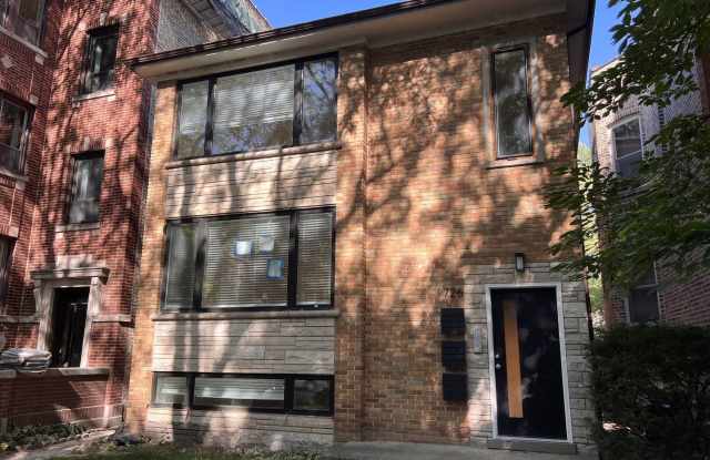 1726 W Catalpa Avenue photos photos