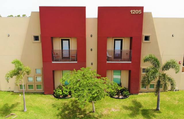 1205 E Daffodil Ave photos photos