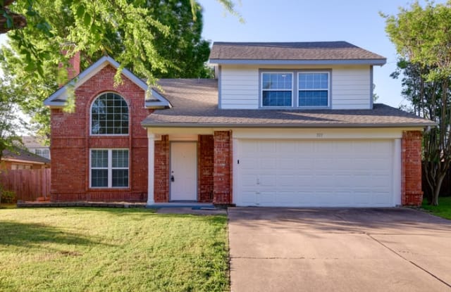 307 Hopewell Street - 307 Hopewell Street, Grand Prairie, TX 75052
