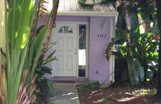 Furnished Beachside Townhome 2 bedroom/ 1.5 bath Dog Friendly Walk to beach photos photos