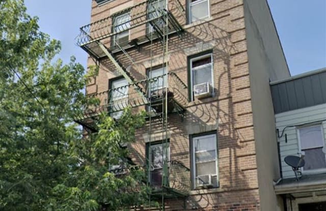 34 VROOM ST - 34 Vroom Street, Jersey City, NJ 07306