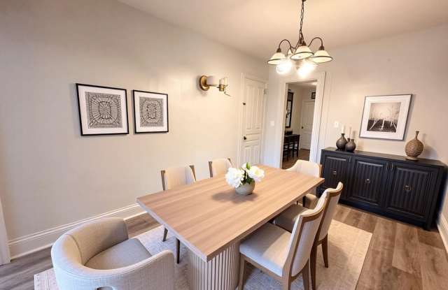 2 Bedroom 1 Bathroom in York! Gallery 4