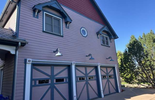 Carriage House photos photos