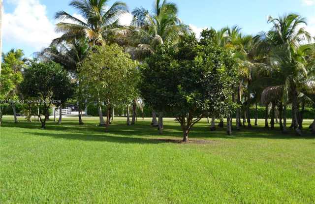 5425 SW 190th Ave photos photos